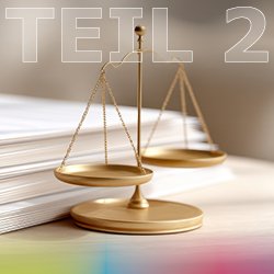 Checklisten – Recht/Gesetz. Ordner auf Schreibtisch mit Beschriftung neben Paragraf und Waage.